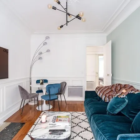 Charming New In Montmartre Apartamento París